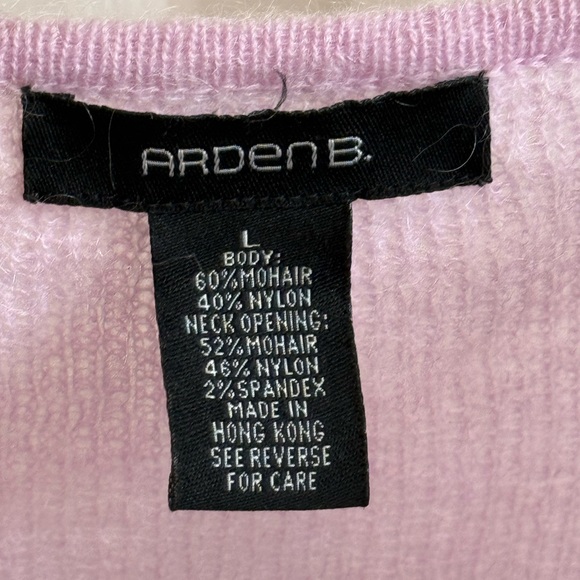 Arden B Light Pink/lav. Sheer Knit V-Neck Sweater.
L - Picture 4 of 7